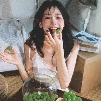 世界欠我一个你